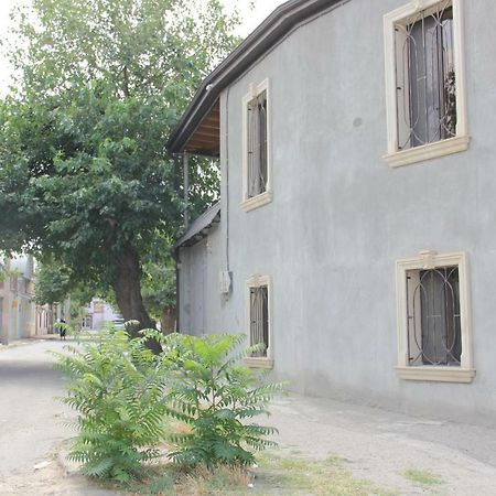 Ganja Apartment Bagian luar foto