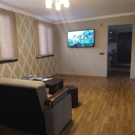 Ganja Apartment Bagian luar foto