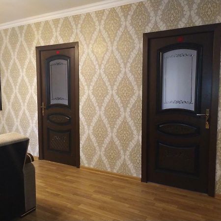 Ganja Apartment Bagian luar foto