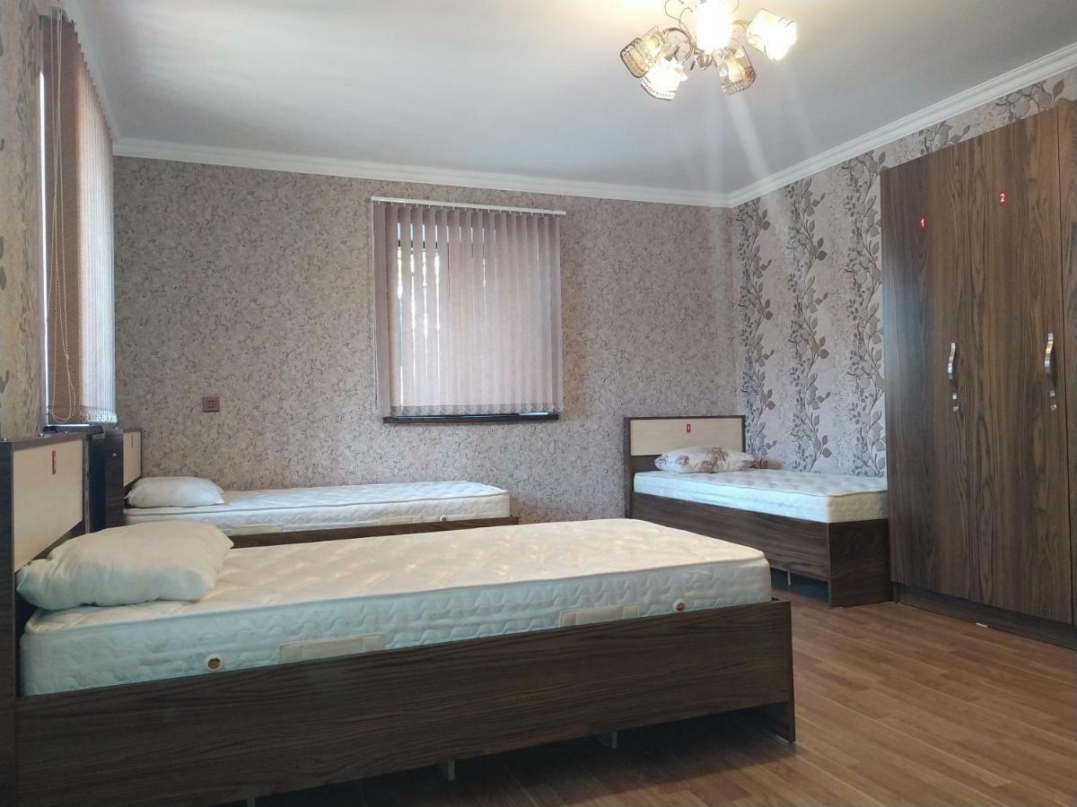 Ganja Apartment Bagian luar foto