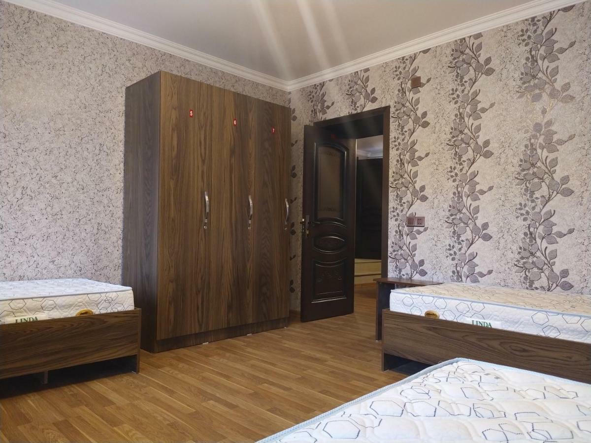 Ganja Apartment Bagian luar foto