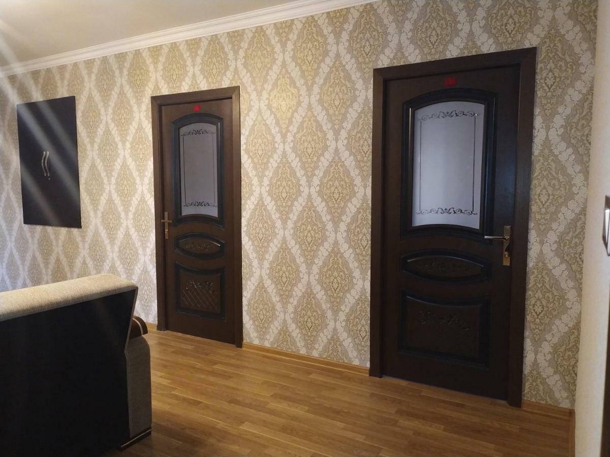 Ganja Apartment Bagian luar foto